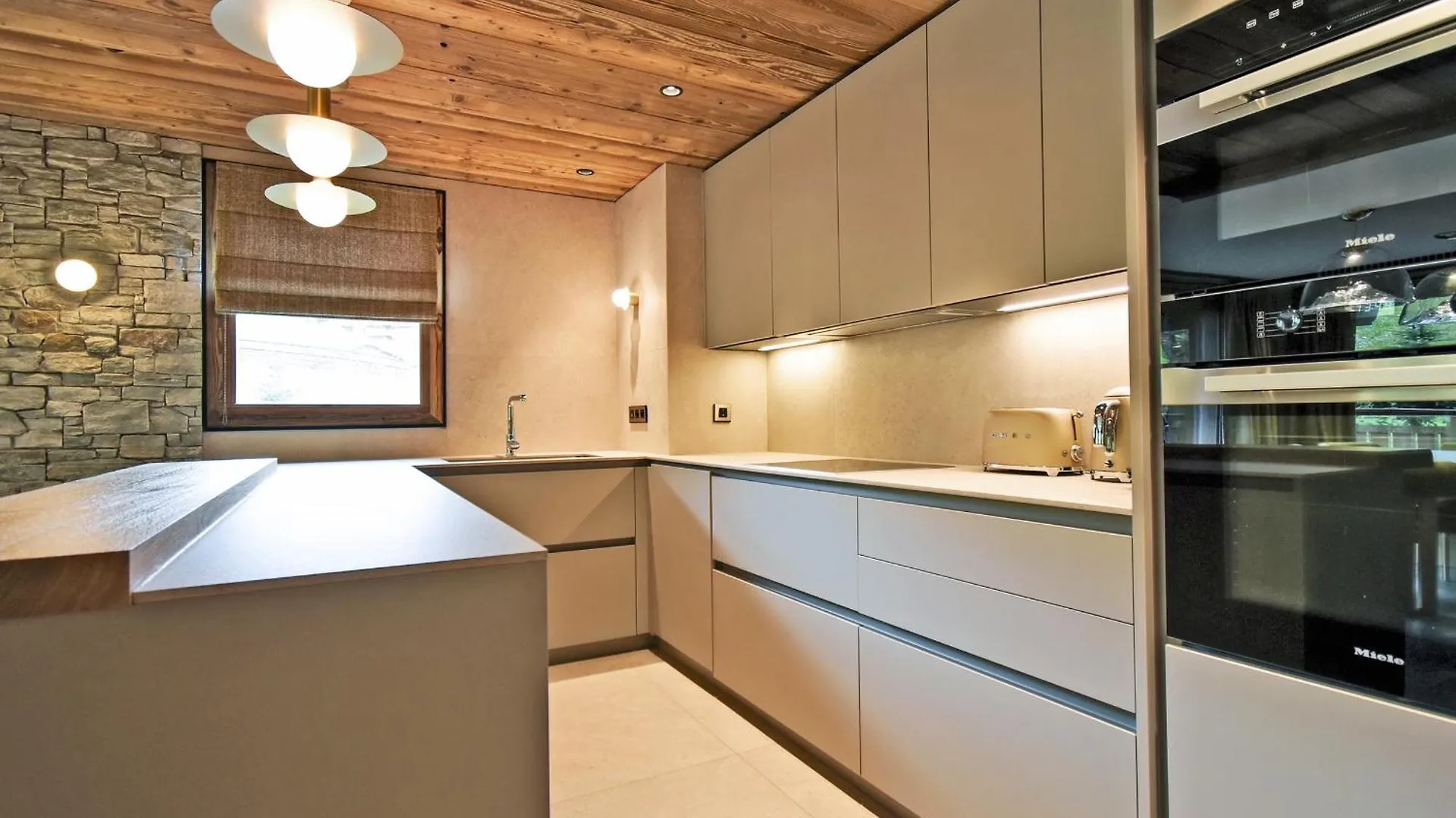 Luxueux Appartement Avec 4 Chambres Et 4 Salles De Bains A Meribel - 10 Personnes - Fr-1-613-119 Les Allues