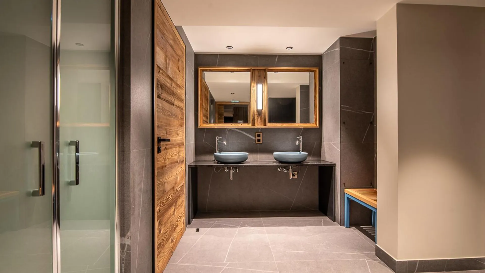 Luxueux Appartement Avec 4 Chambres Et 4 Salles De Bains A Meribel - 10 Personnes - Fr-1-613-119 Les Allues 0*,  Γαλλία
